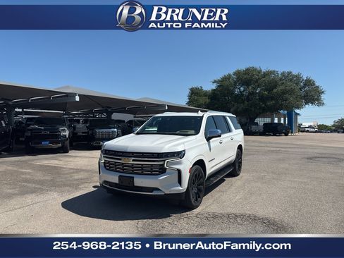 Certified 2021 Chevrolet Suburban Premier w/ Premium Package AWD/4WD image 1