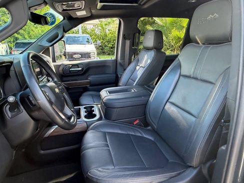 Used 2020 Chevrolet Silverado 3500 High Country w/ LPO, Hitch Package AWD/4WD image 12