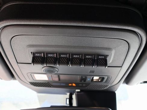 Certified 2024 Ford Bronco Wildtrak image 30