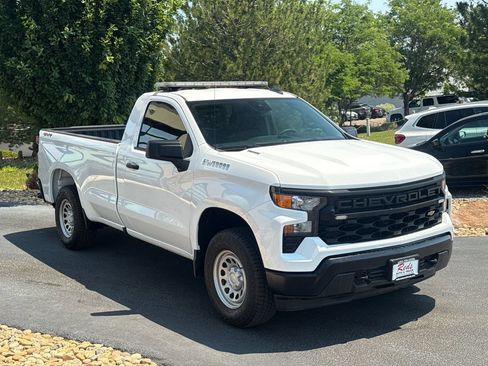 Used 2025 Chevrolet Silverado 1500 W/T w/ WT Value Package AWD/4WD image 31