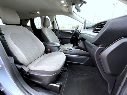 Used 2022 Ford Escape SE w/ Convenience Package image 16