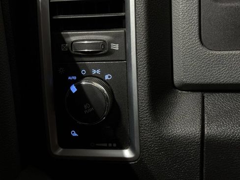 Used 2013 RAM 1500 Big Horn AWD/4WD image 17