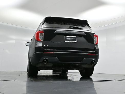 Certified 2022 Ford Explorer XLT w/ Equipment Group 202A image 55
