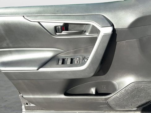 Used 2023 Toyota RAV4 LE image 12