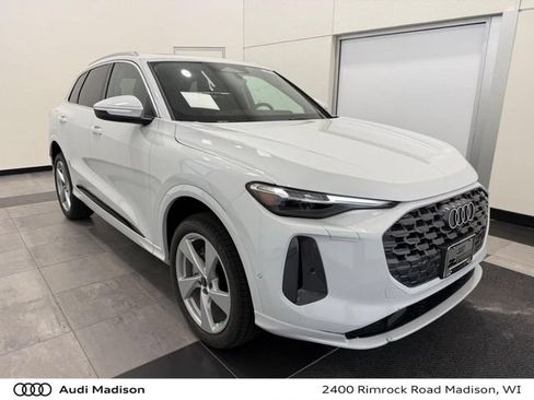New 2026 Audi Q5 Premium Plus AWD/4WD image 1