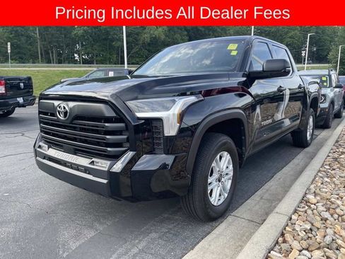 Used 2025 Toyota Tundra SR5 w/ SR5 Convenience Package AWD/4WD image 1