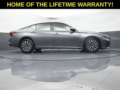 Used 2023 Nissan Altima 2.5 SV AWD/4WD image 54