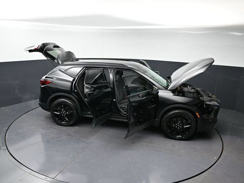 Used 2023 Chevrolet Blazer LT w/ Sound & Technology Package FWD image 39