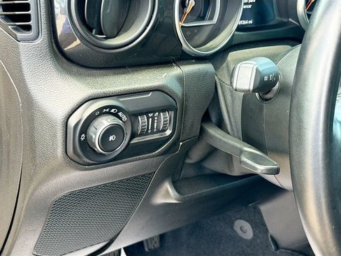 Used 2021 Jeep Wrangler Unlimited Sport AWD/4WD image 11