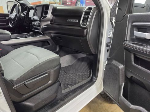 Used 2024 RAM 2500 Big Horn w/ Off Road Package AWD/4WD image 19