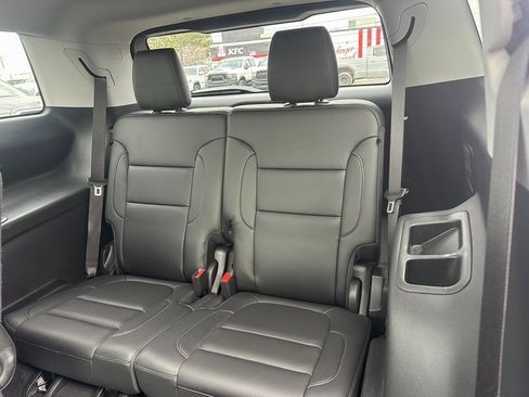 Used 2022 GMC Acadia SLT w/ Technology Package image 19