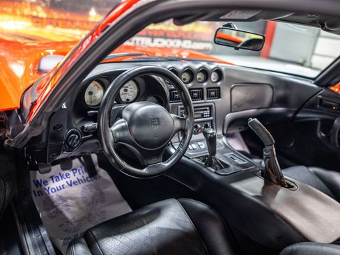 Used 1997 Dodge Viper GTS RWD image 37