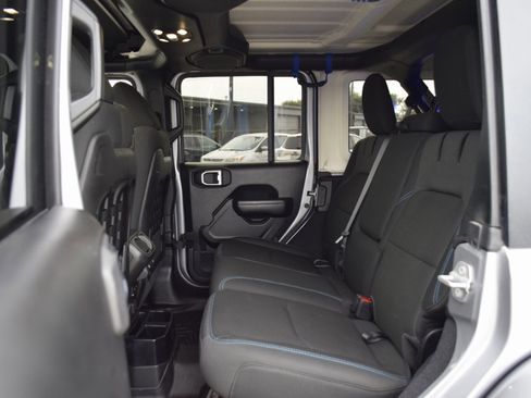 Used 2021 Jeep Wrangler Unlimited Rubicon 4xe image 20