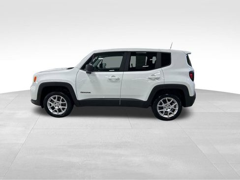 Used 2023 Jeep Renegade Latitude image 4