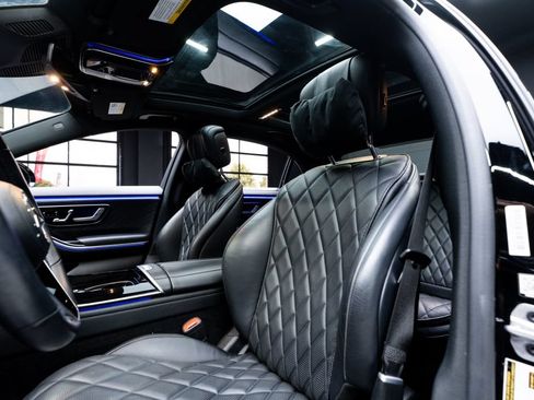 Used 2023 Mercedes-Benz S 500 4MATIC w/ AMG Line image 25
