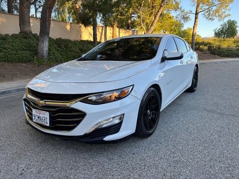 Used 2020 Chevrolet Malibu LT image 30