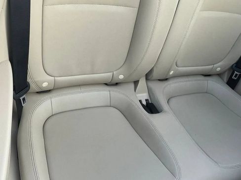 Used 2014 Volkswagen Beetle TDI FWD image 30
