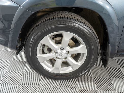 Used 2010 Toyota RAV4 Limited AWD/4WD image 25