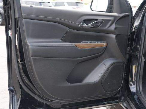 Used 2019 GMC Acadia SLE AWD/4WD image 14