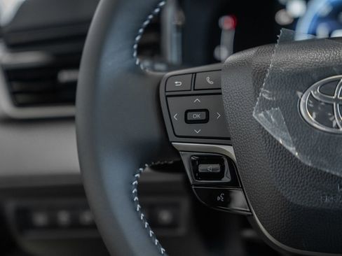 New 2026 Toyota Camry SE image 29