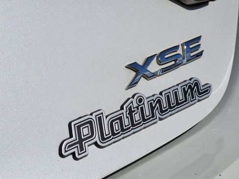 Used 2017 Toyota Camry LE image 16