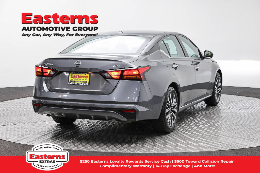 Used 2024 Nissan Altima 2.5 SV FWD image 6