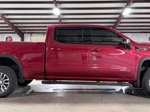 Used 2022 GMC Sierra 1500 AT4 AWD/4WD image 2