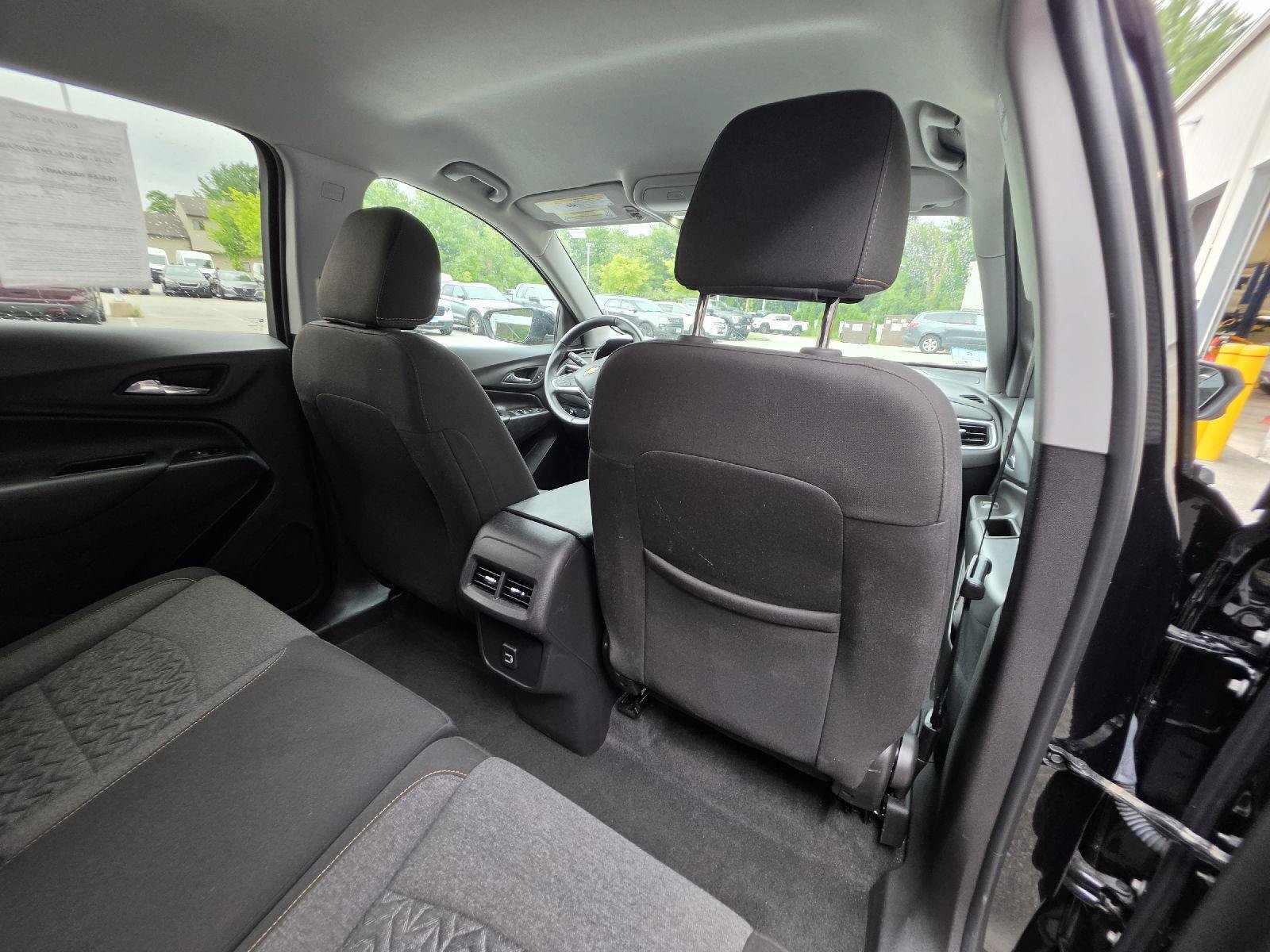 Used 2024 Chevrolet Equinox LT AWD/4WD image 16