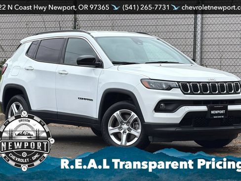 Used 2023 Jeep Compass Latitude AWD/4WD image 1