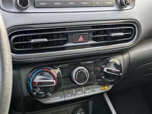 Used 2023 Hyundai Kona SEL w/ Winter Weather Package image 14