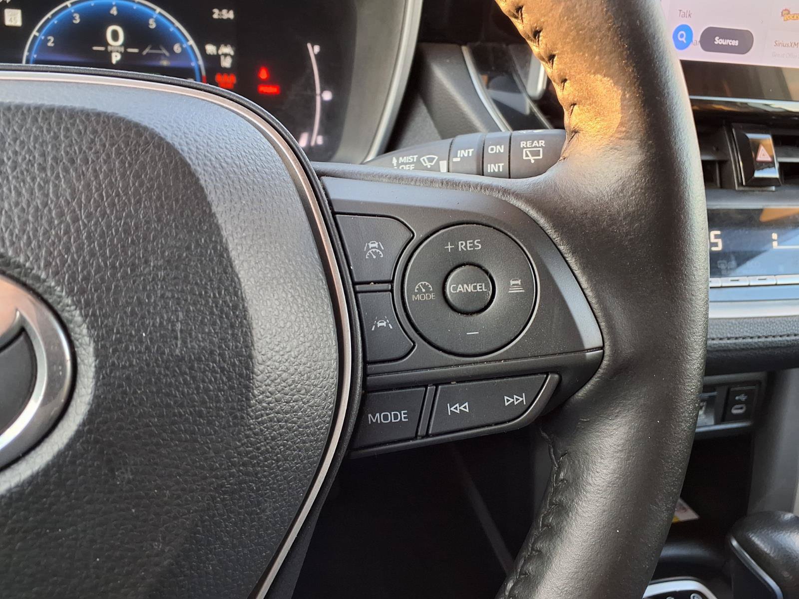 Certified 2023 Toyota Corolla Cross XLE FWD image 23