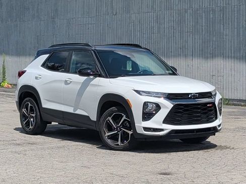 Used 2023 Chevrolet TrailBlazer RS w/ Convenience Package AWD/4WD image 11
