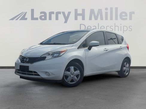 Used 2015 Nissan Versa Note SV FWD image 1