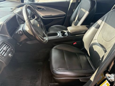 Used 2015 Chevrolet Volt Premium w/ Premium Trim Package FWD image 12