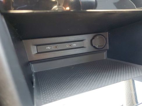 Certified 2025 Volkswagen Taos S FWD image 26