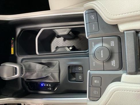 Certified 2026 Toyota Grand Highlander XLE image 12