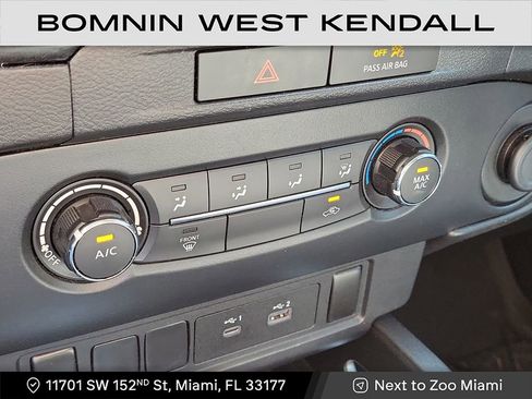 Used 2022 Nissan Frontier SV image 22