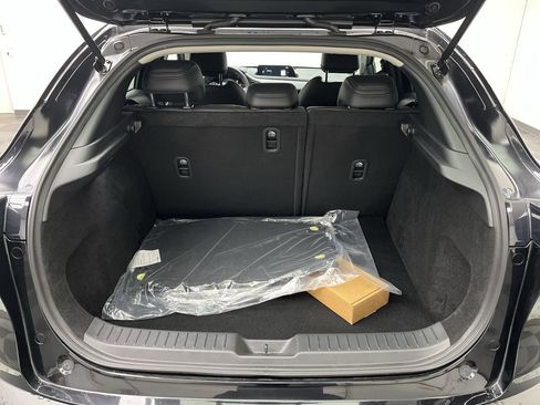 Certified 2025 MAZDA CX-30 AWD 2.5 S w/ Select Sport Pkg image 23