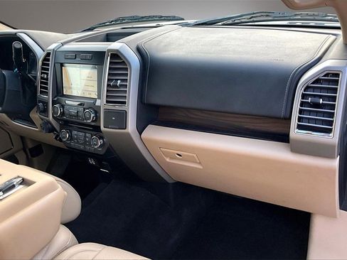 Used 2016 Ford F150 Lariat w/ Trailer Tow Package image 26