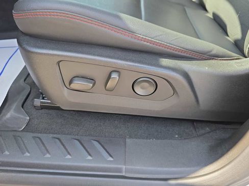 Used 2023 Chevrolet Colorado Z71 w/ Z71 Convenience Package 2 image 19