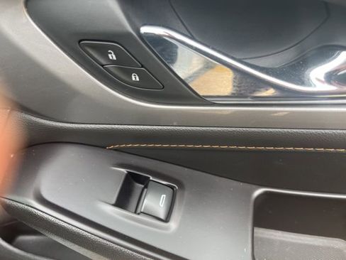 Used 2020 Chevrolet Traverse LS FWD image 22