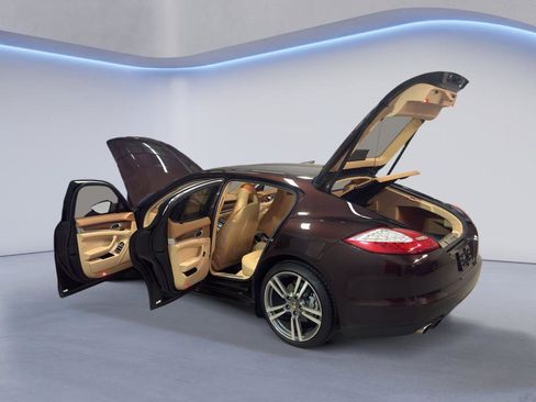 Used 2010 Porsche Panamera S RWD image 10