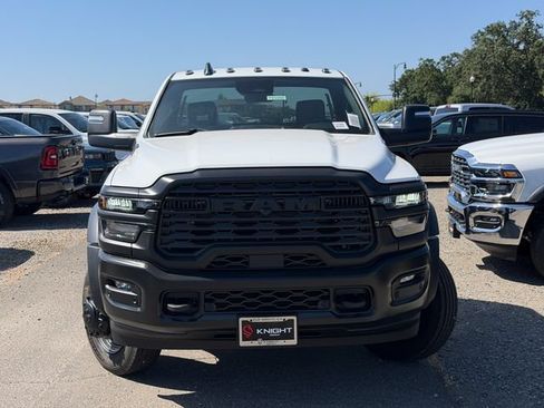 New 2026 RAM 5500 Tradesman AWD/4WD image 3