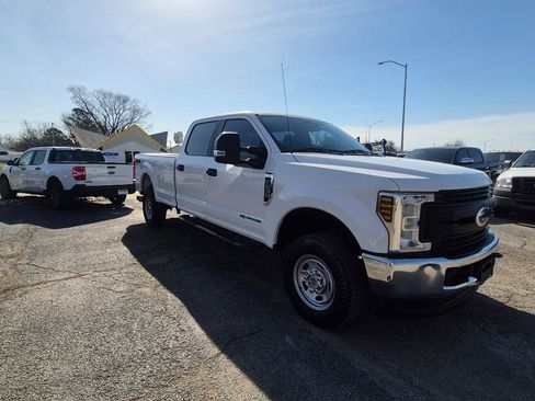 Used 2019 Ford F250 XL w/ Power Equipment Group image 7
