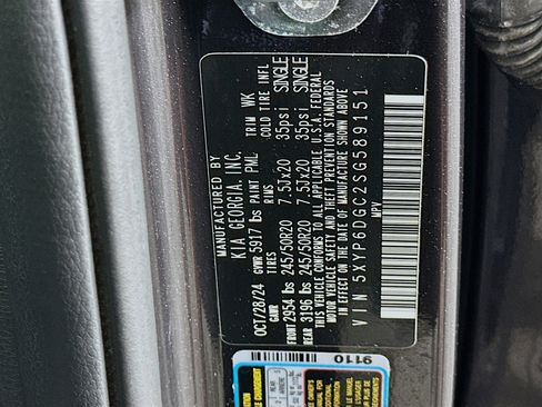 Used 2025 Kia Telluride S AWD/4WD image 12