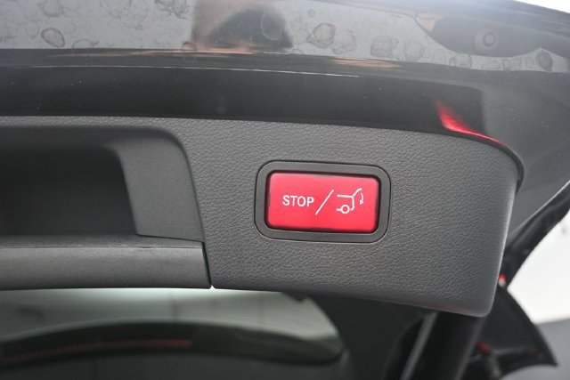 Certified 2020 Mercedes-Benz GLA 250 image 31