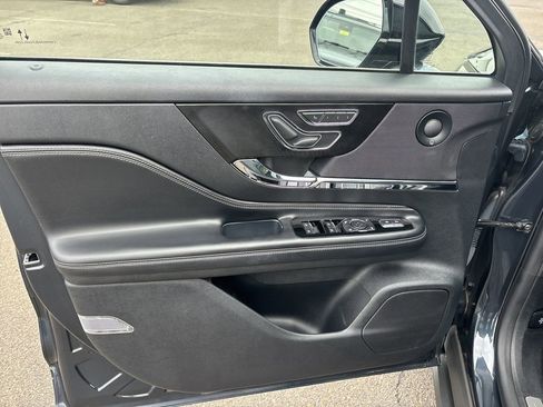 Certified 2021 Lincoln Corsair Reserve w/ Equipment Group 201A image 10