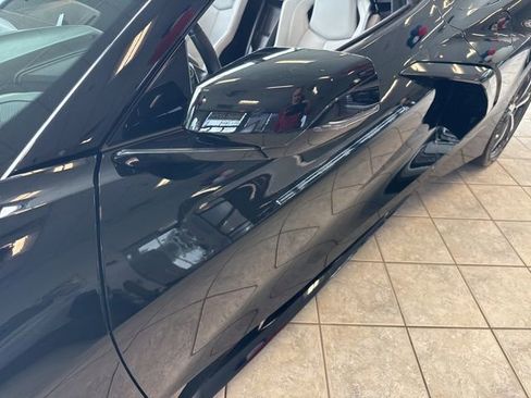 Used 2022 Chevrolet Corvette Stingray Preferred Conv w/ Z51 Performance Package RWD image 4