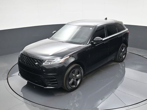 Used 2023 Land Rover Range Rover Velar R-Dynamic S image 31