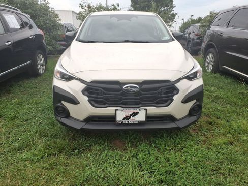Used 2024 Subaru Crosstrek 2.0i AWD/4WD image 2